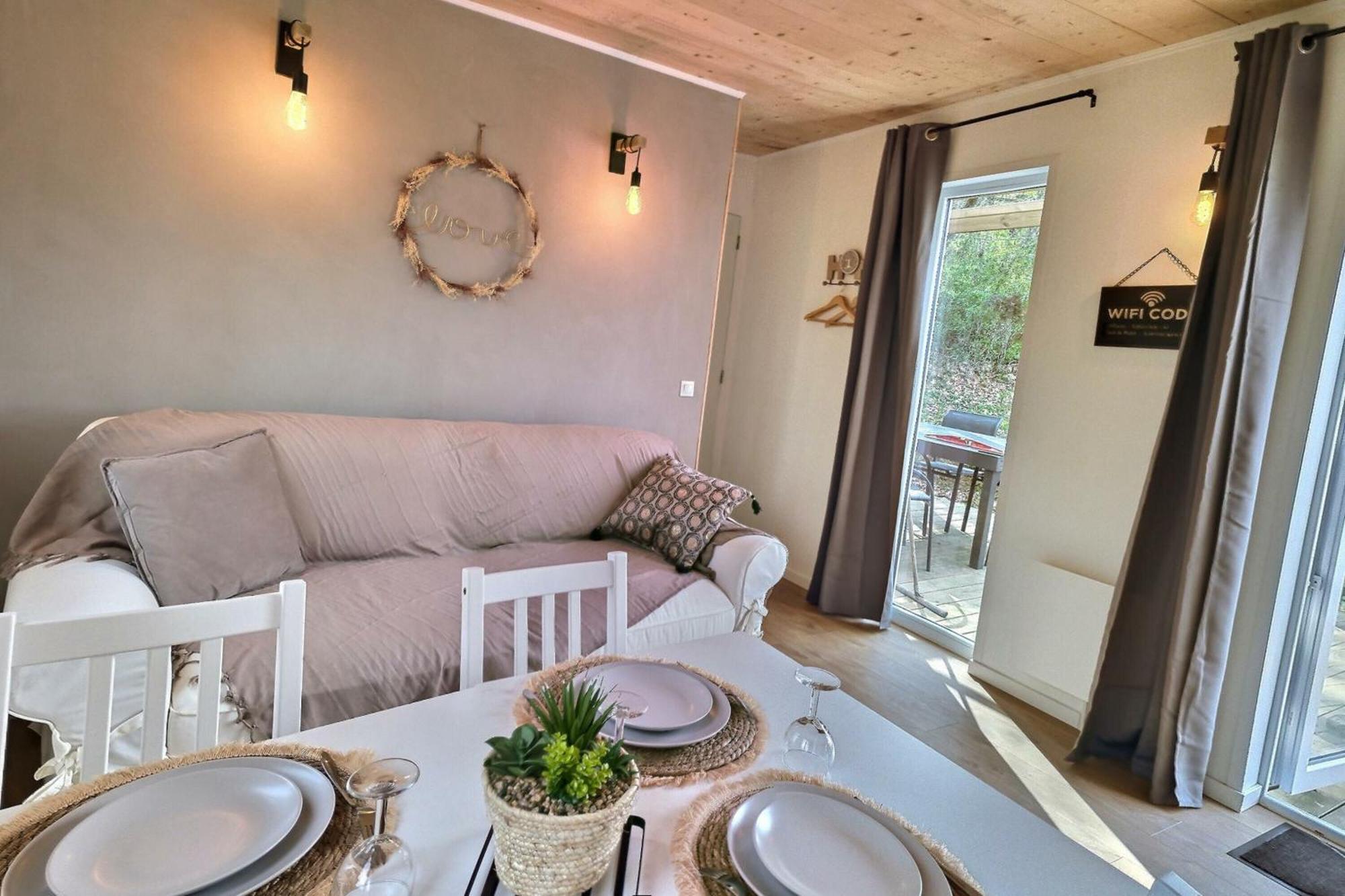 Chalet Les De L'isle Jourdain *