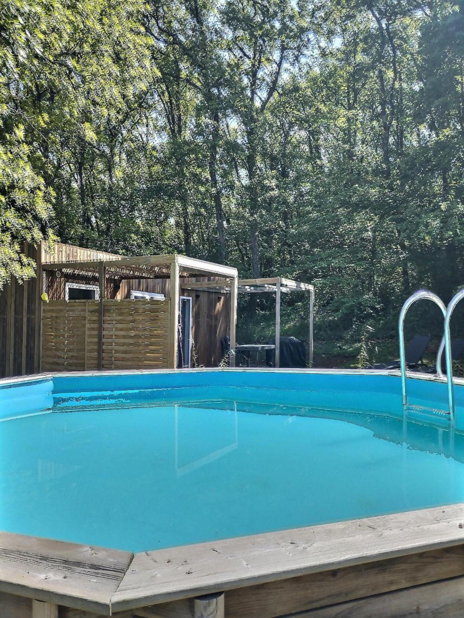 Chalet Les De L'isle Jourdain